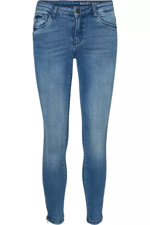 Noisy May Jeans