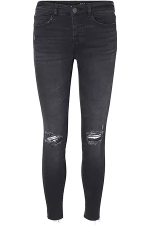 Noisy May Jeans