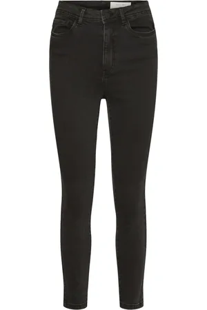 Noisy May Jeans