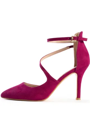 Celena Pumps 