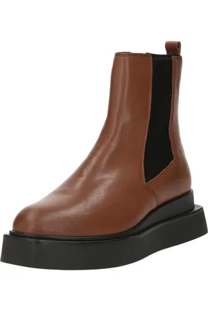 Newd Chelsea Boots