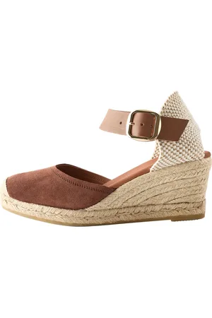Next Sandaler med rem 