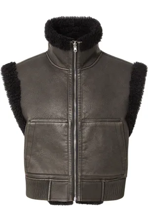 Stand Studio Vest 