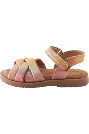 Next Sandaler