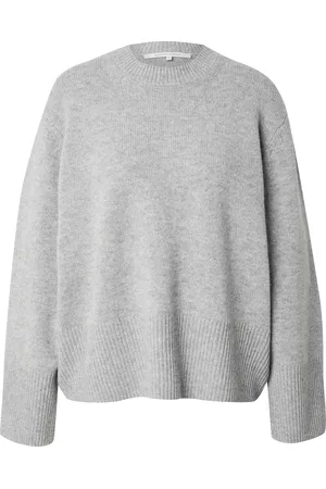 Second Female Pullover 