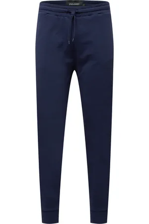 Lyle & Scott Bukser