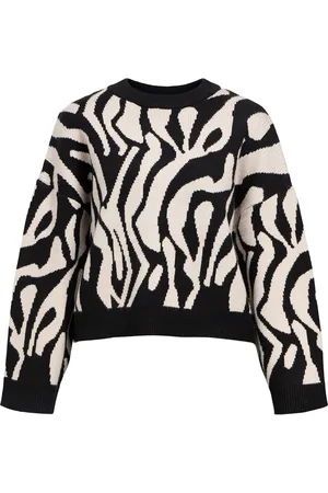 Object Pullover
