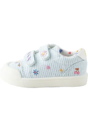 Next Sneakers