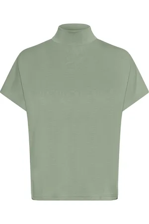 My Essential Wardrobe Shirts 