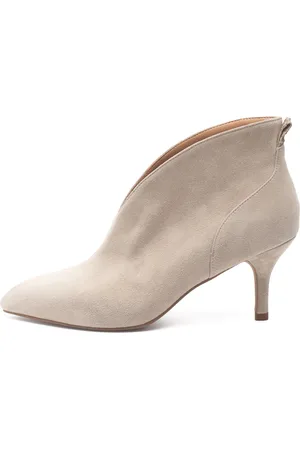 Woden Pumps 