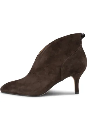 Woden Pumps 