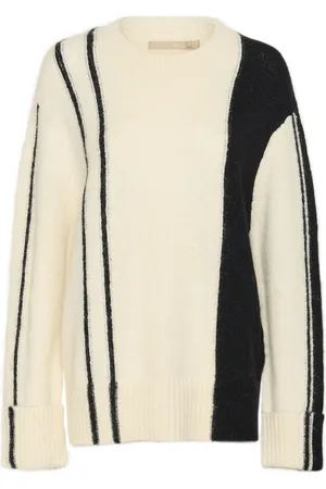 Culture Pullover 