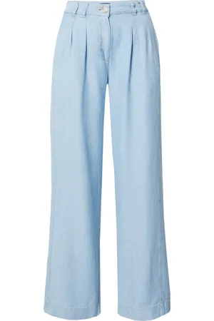 More & More Jeans