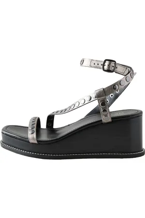 Next Sandaler med rem 