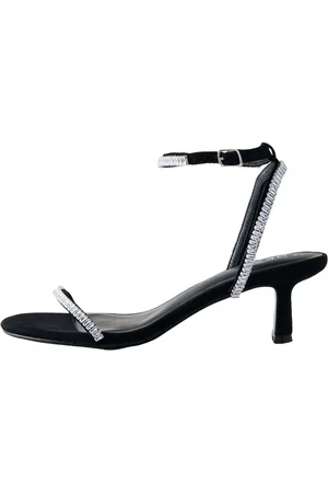 Next Sandaler med rem