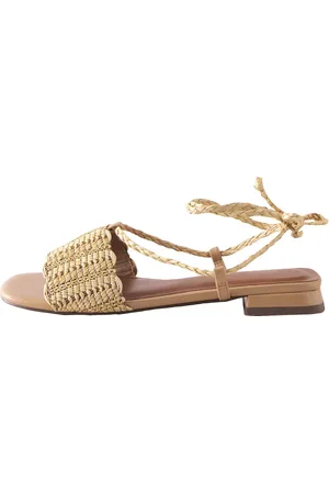 Next Sandaler