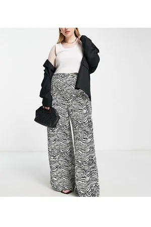 In The Style X Yasmin Devonport - Bukser med vide ben og zebraprint - Kun hos ASOS