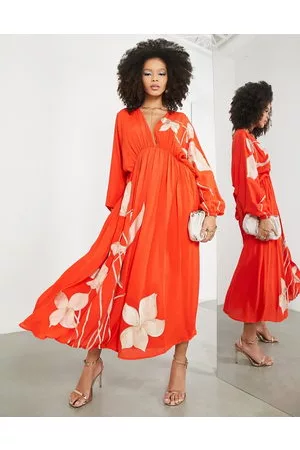 ASOS Midikjole med rynket talje og tulipan-broderi