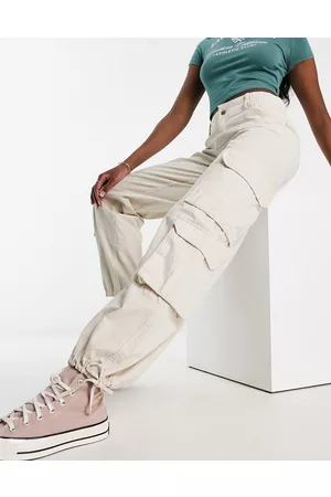 Pull&Bear Sandfarvede cargobukser med flere lommer-Neutral