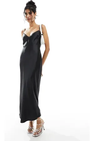 Miss Selfridge Maxi-slip-kjole i satin med blondekant