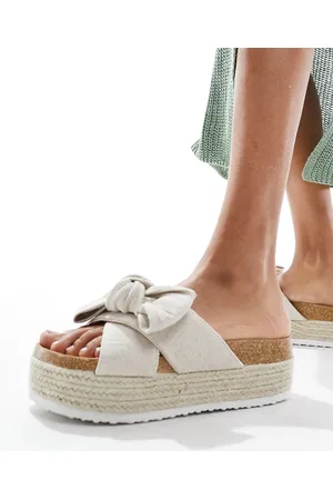 ASOS Thankful - Flatform-sandaler i naturligt materiale med sløjfedetalje-Neutral