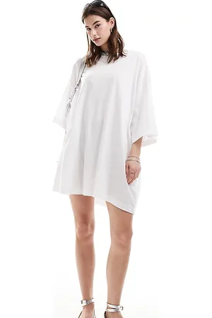 Weekday Enorm T-shirt i minikjole stil i - Kun hos ASOS