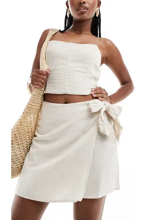 In The Style ASOS DESIGN - Bandeau-maxikjole med udskæring og kantdetalje i slangeprint-Neutral