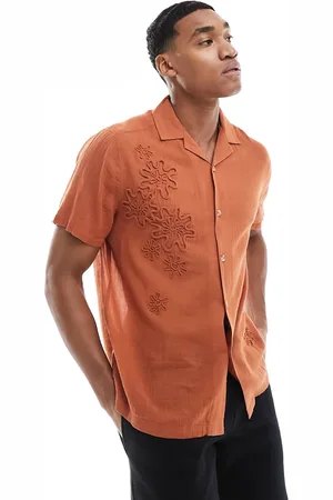 ASOS Kortærmet, afslappet og rustbrun skjorte med reverskrave og broderinger-Orange
