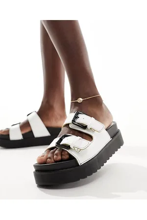French Connection Hvide flatform-sandaler med dobbeltspænde