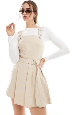 ASOS Beige overalls-playsuit med slå-om-skort med firkantede plisseringer-Hvid