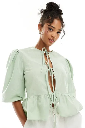 ASOS Bluse med peplumkant og bindebånd foran i hørblanding