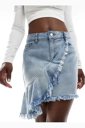 Miss Selfridge Asymmetrisk mininederdel med flæser i denim i mellemblå vask
