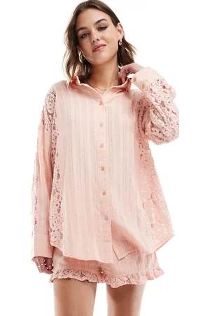 Miss Selfridge Oversized skjorte i lyserød med forskellige blonder