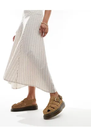 Dr. Martens Wrenlie - Flettede sandaler med plateausål i gyldenbrunt ruskind