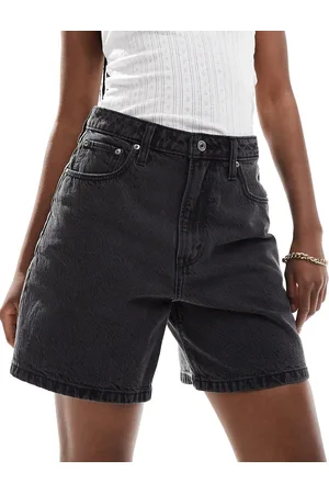 Abercrombie & Fitch Curve - Love - Løstsiddende denimshorts i sort