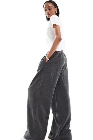 ASOS ASOS DESIGN Tall - pull on-bukser i fløjl med vide ben