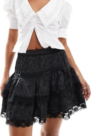 Miss Selfridge Prærie-mininederdel med blondeindsatser i jacquard-satin