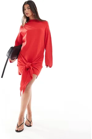 SNDYS Premium - Strikket sweater-minikjole med draperingsdetalje foran i