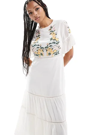 HOPE & IVY Cremehvid maxikjole med broderi