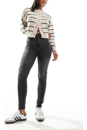Noisy May Callie - Højtaljede skinny-jeans i vasket grå