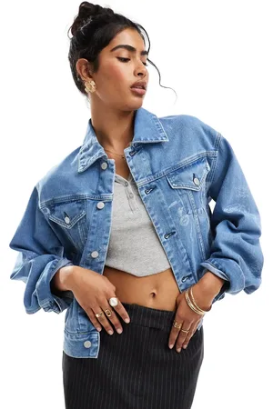 Carhartt Denimjakke med frimærkeprint