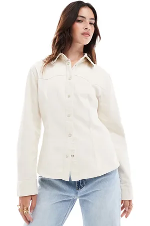 MANGO Westernskjorte i denim med knapper og krave med pyntekant