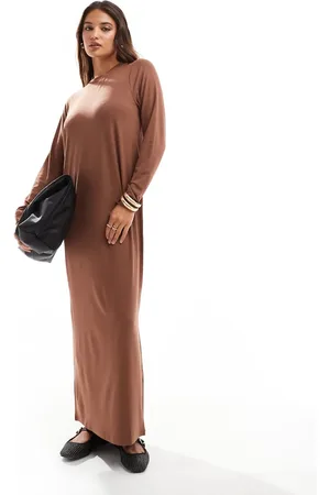 ASOS Lys, chokoladebrun og langærmet maxi-t-shirtkjole