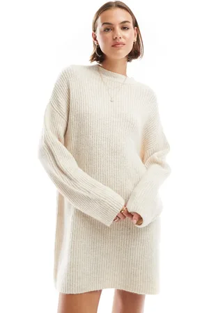 Pull&Bear Ecrufarvet sweaterkjole i strik i minilængde-Hvid