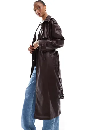 ASOS ASOS DESIGN Tall - Bordeauxrød trenchcoat i læderlook-Kastanjebrun