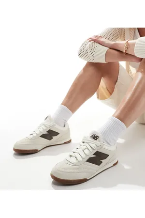 New Balance RC42 - Sneakers i råhvid/brun - Kun hos ASOS