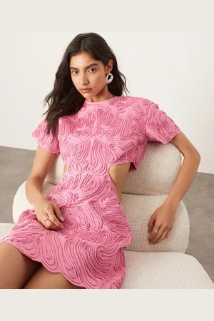 ASOS Pink og broderet minikjole med cornelli-udskæringer i satin