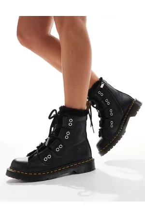 Dr. Martens 1460 - Støvler med pelsfor og 4 snørehuller i nappalæder