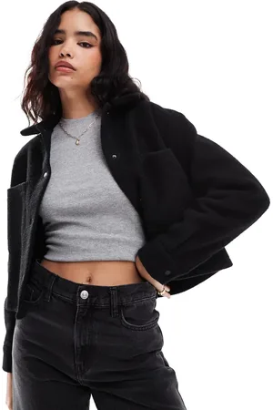 New Look Cropped skjortejakke i strik
