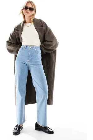 ASOS Mellemblå afslappede ankellange jeans med lige ben og mellemhøj talje